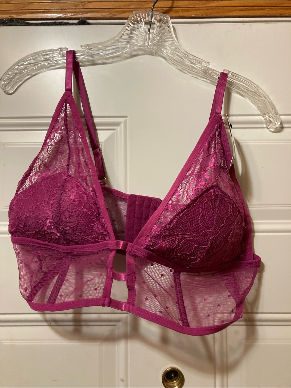Frederick’s of Hollywood Lace Bralette in Magenta XL NWT